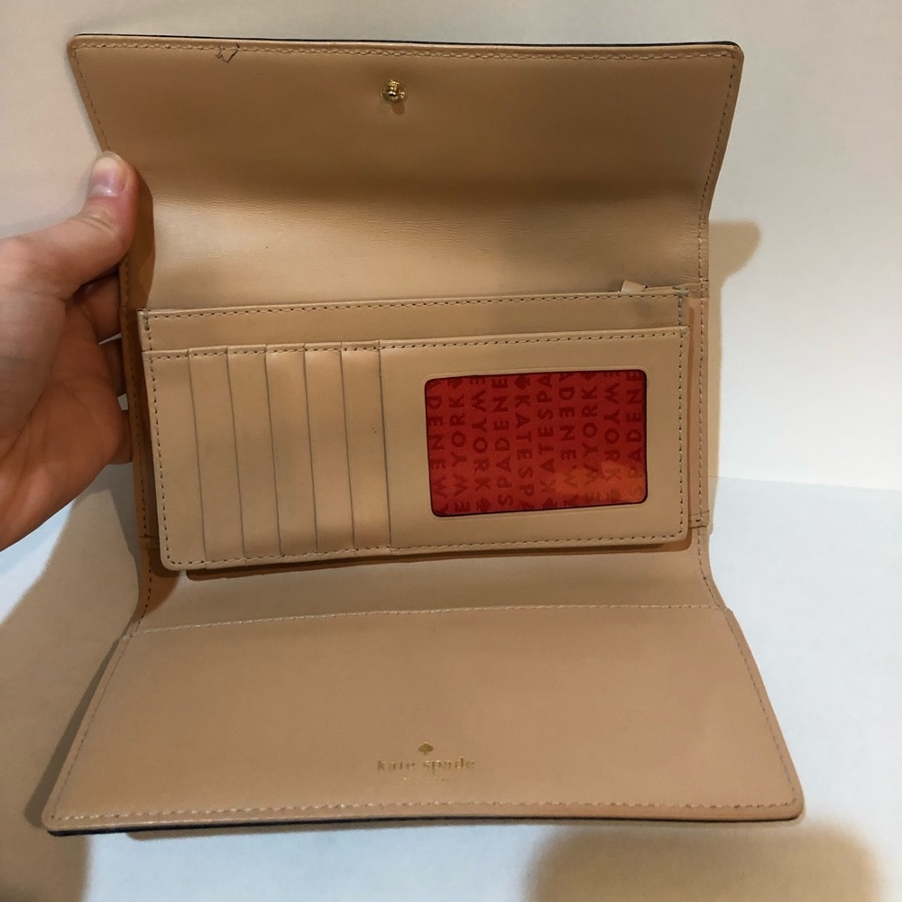Kate Spade wallet - Picture 4 of 4